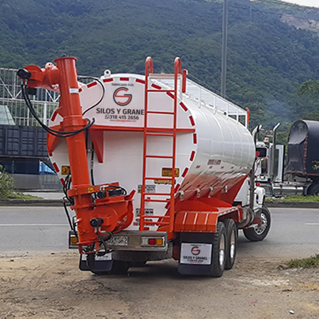 Equipos de transporte a granel silos y granel granelero doble troque hidraulico 2